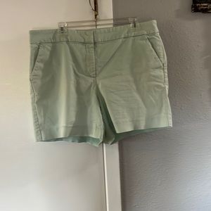 Light green The Riviera Short by Loft. No stains,holes, or tares. Size. 14